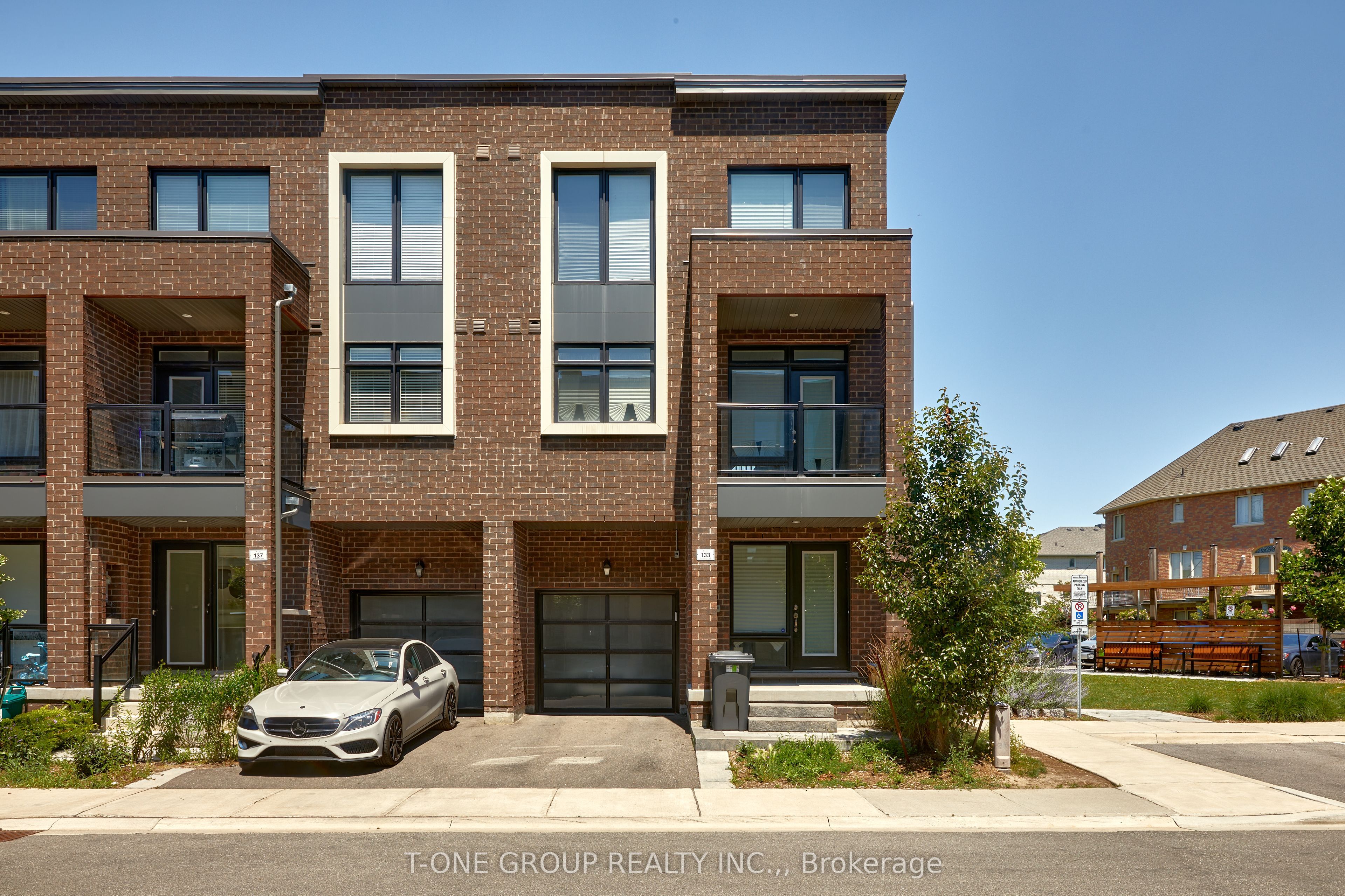 133 Moneypenny Place N, Vaughan, ON, L4J 0L1