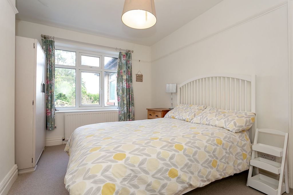 Additional image 17 of 4 bed semi-detached house to rentAlmsford Avenue, Harrogate HG2