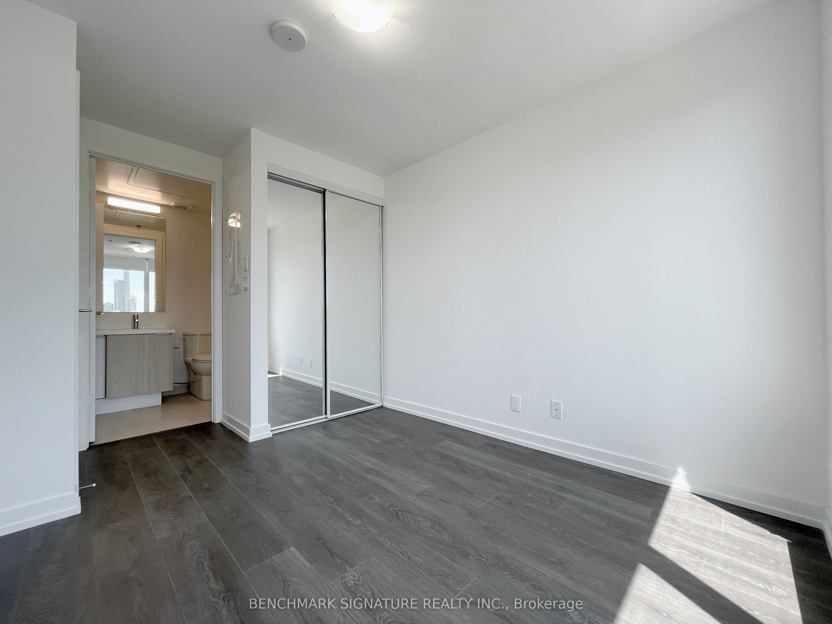 Additional image 5 of 809-203 College Street, Toronto, ON, M5T 0C8