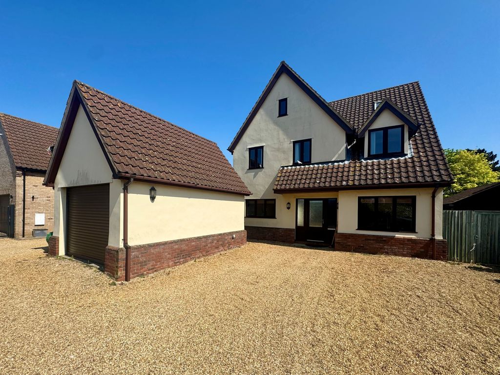 4 bed detached house to rentRoughlands, Lakenheath, Brandon IP27