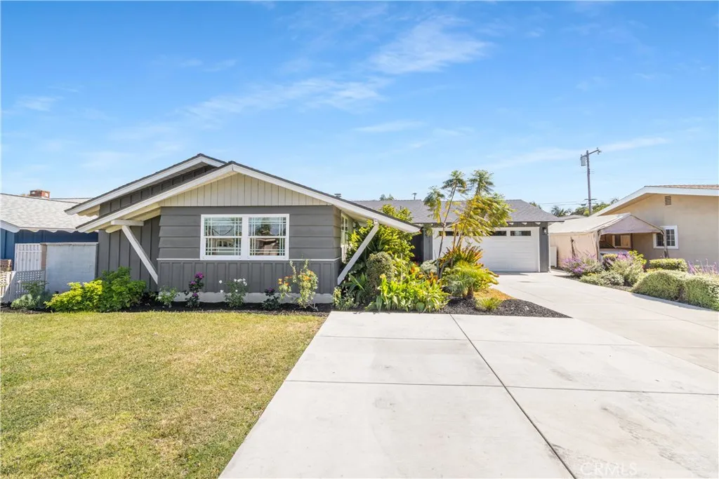 9618 Dewey Dr, Garden Grove, CA 92841