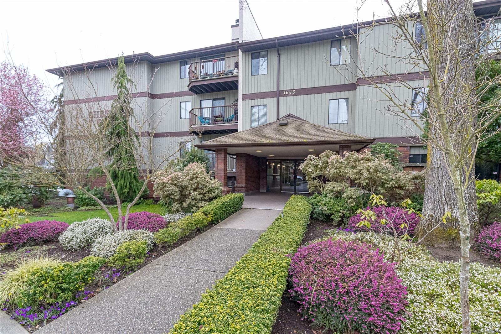 314-1655 Begbie Street, Victoria, BC, V8R 1L4
