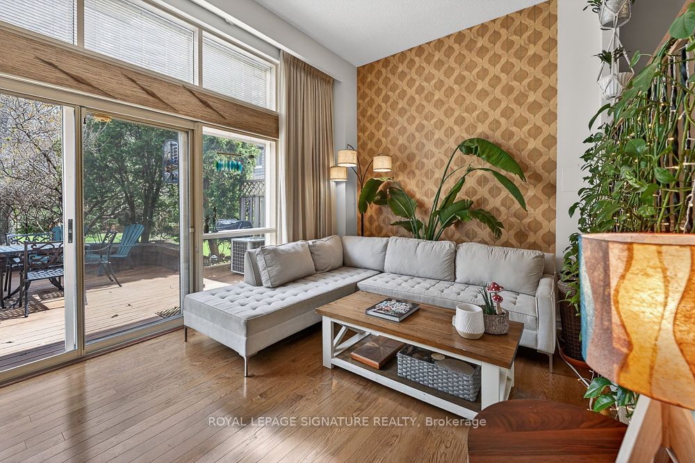 Additional image 3 of 36 Vicora Link Way, Toronto, ON, M3C 1B1
