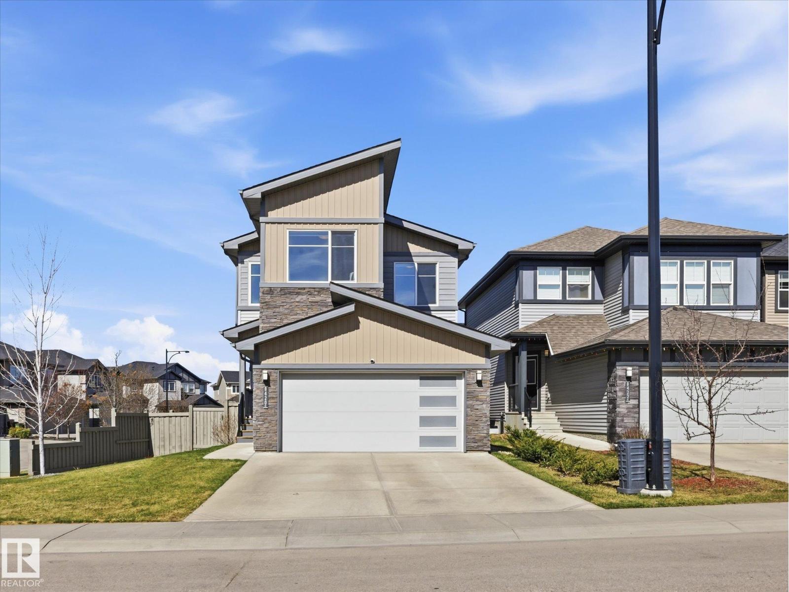 8420 Cushing Court SW, Edmonton, AB, T6W3L3