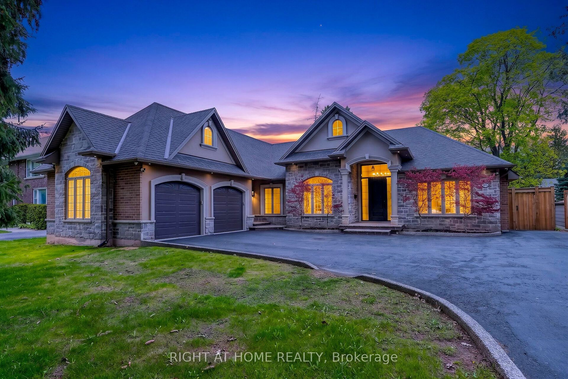 775 King Road, Burlington, ON, L7T 3K7