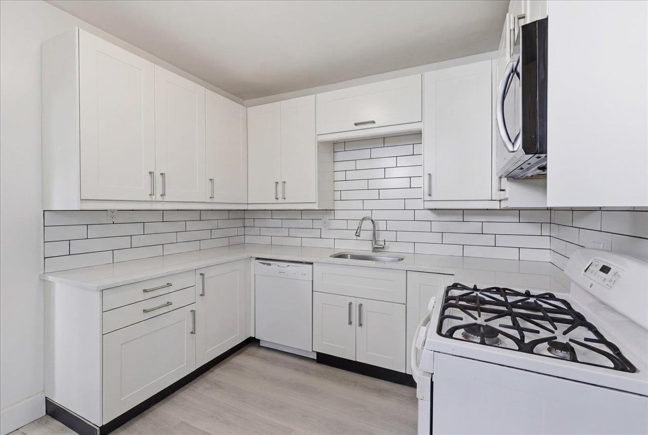 Additional image 5 of 14 14th Avenue W, Vancouver, BC, V5Y 1W6