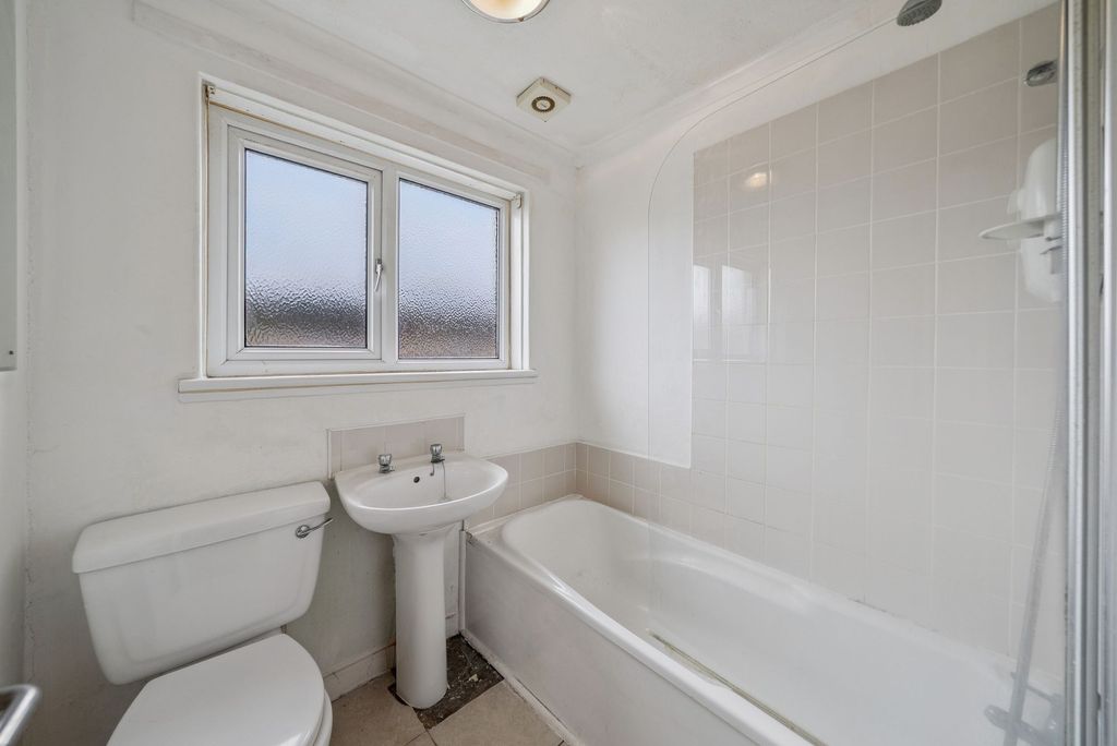Additional image 17 of 2 bed terraced house for sale38 Lawrence Avenue, Helensburgh G84