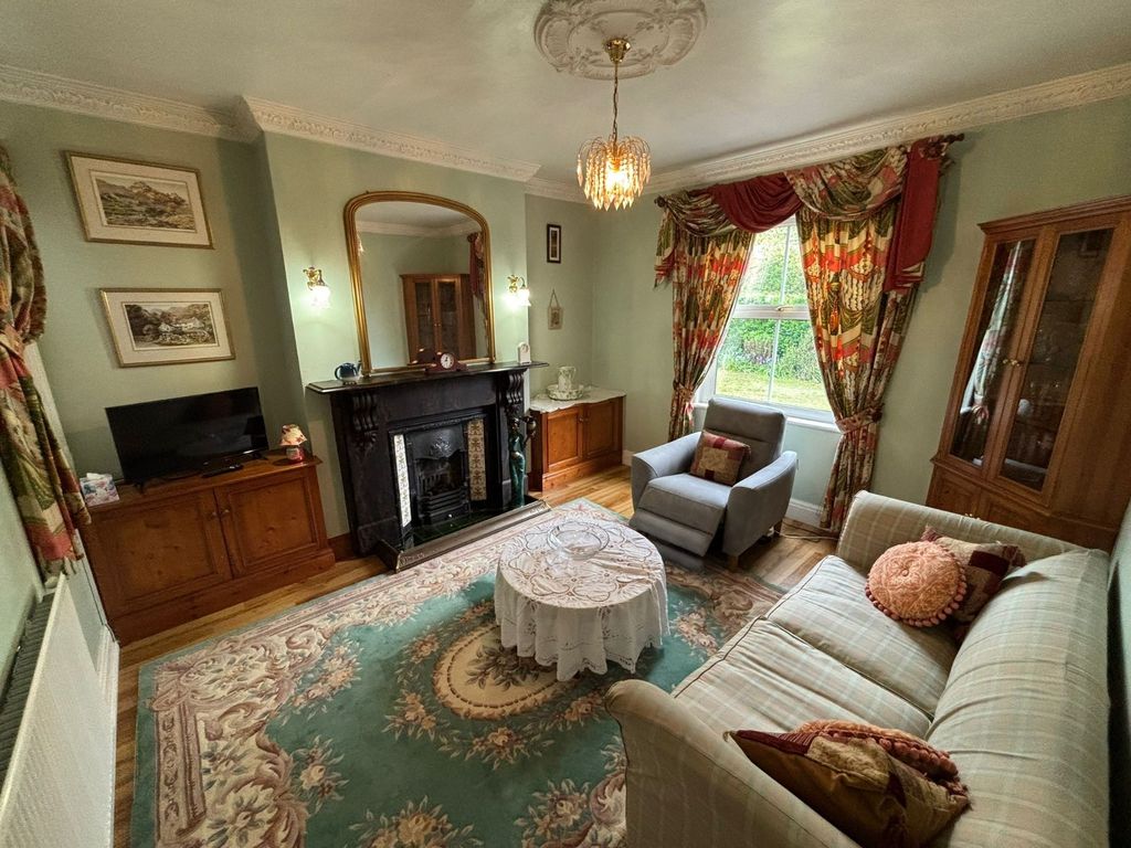 Additional image 5 of 4 bed detached house to rentCastle Road, Cottingham, East Yorkshire HU16