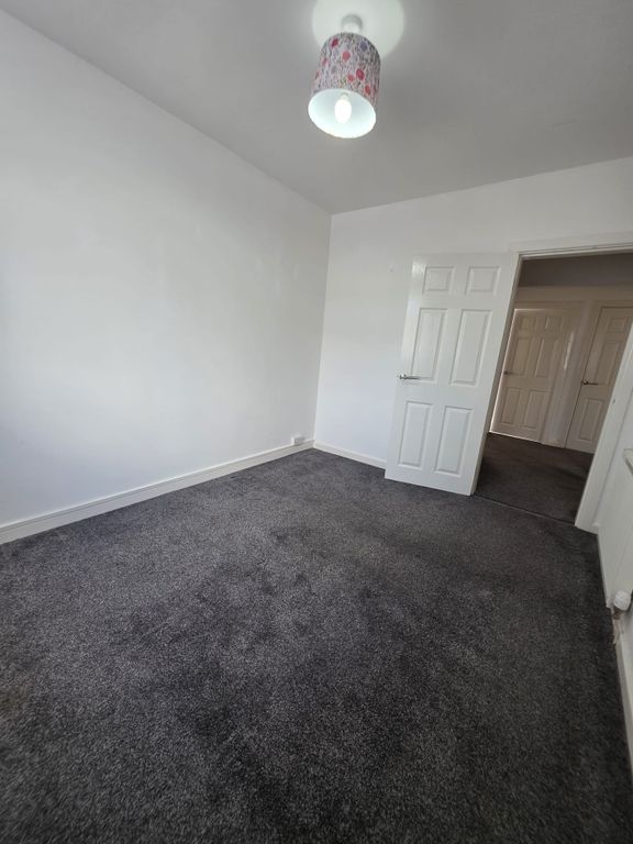 Additional image 9 of 2 bed flat to rentAlbert Drive, Deganwy LL31