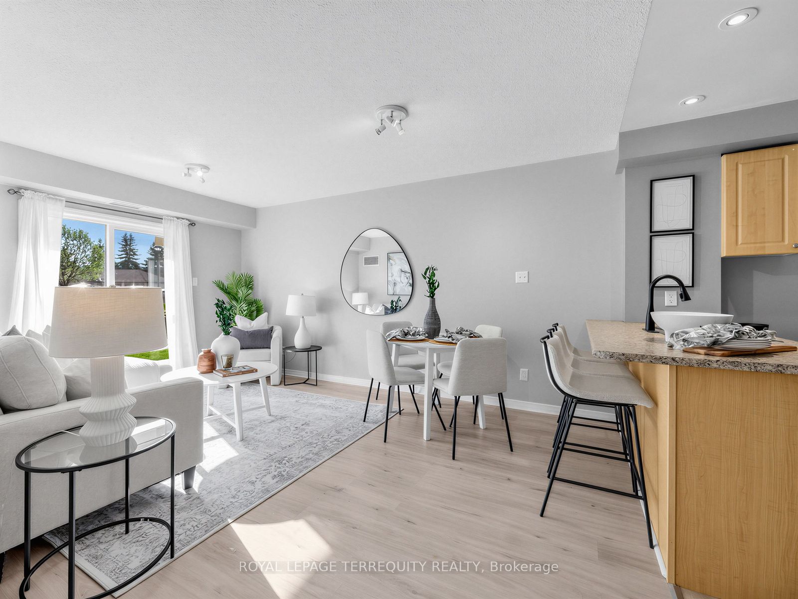 Additional image 3 of 102-124 Aspen Springs Drive, Clarington, ON, L1C 0G8