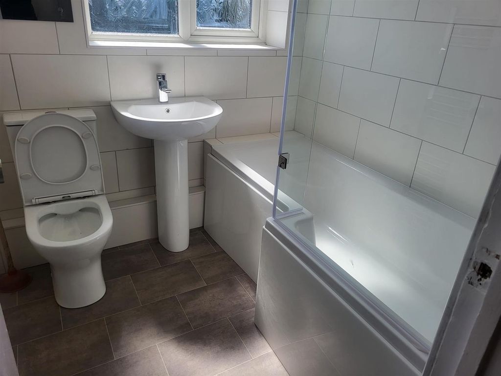 Additional image 8 of 3 bed semi-detached house to rentLlangewydd Road, Bridgend CF31