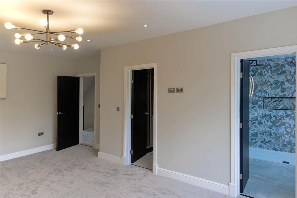 Additional image 20 of 5 bed detached house to rentLichfield Road, Four Oaks, Sutton Coldfield B74