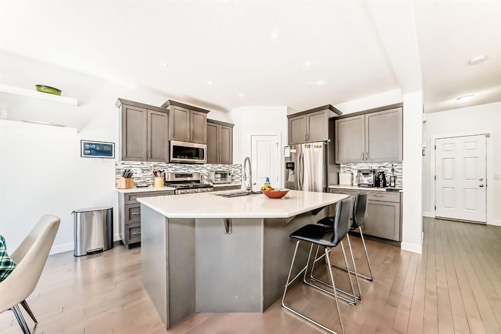 Additional image 2 of 1737 Baywater Drive SW, Airdrie, AB, T4B 0T3