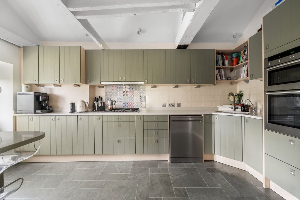 Additional image 5 of 3 bed flat for saleThrupp Lane, Thrupp, Stroud GL5