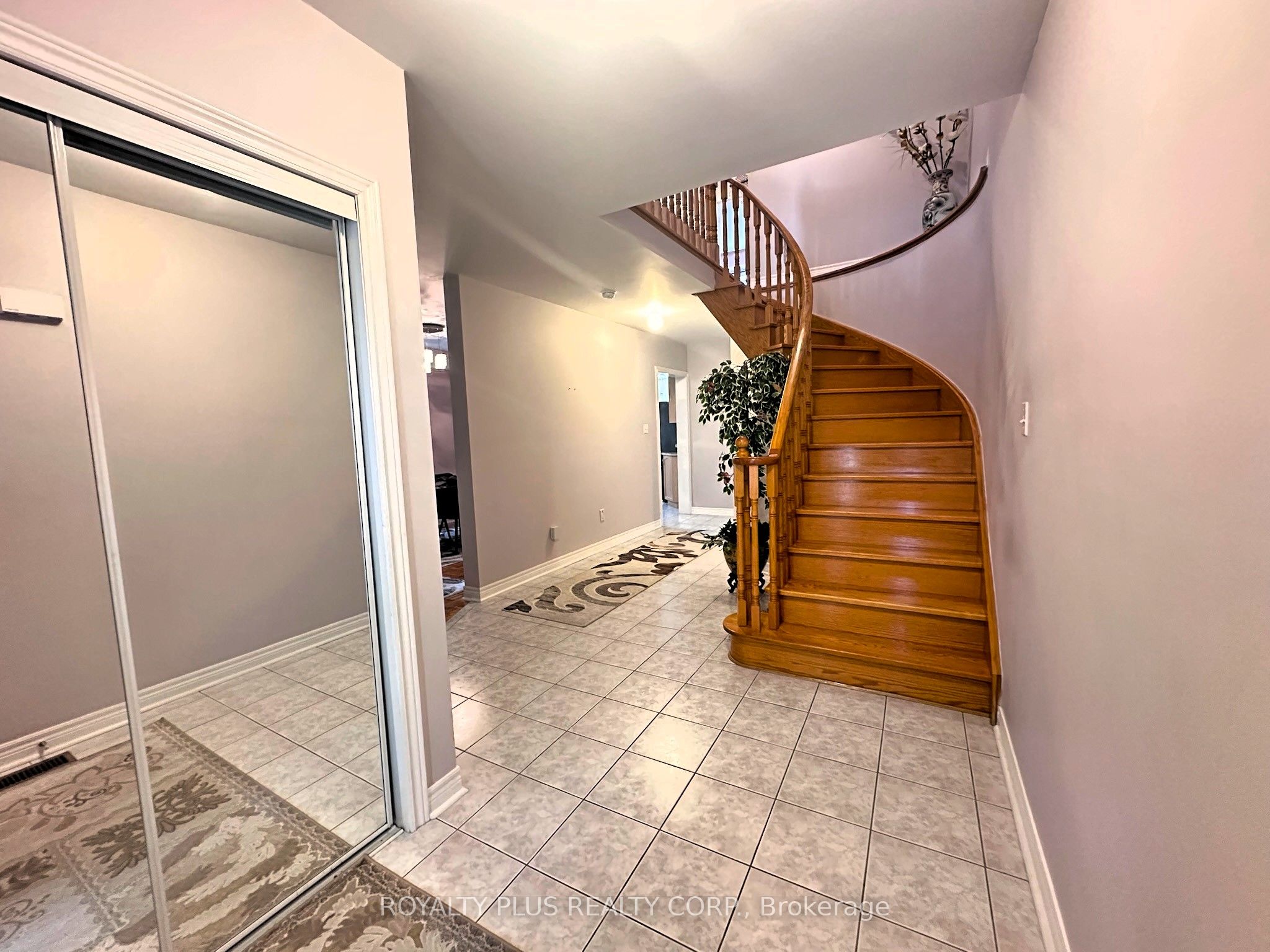 Additional image 2 of 156 Villandry Crescent, Vaughan, ON, L6A 2P9