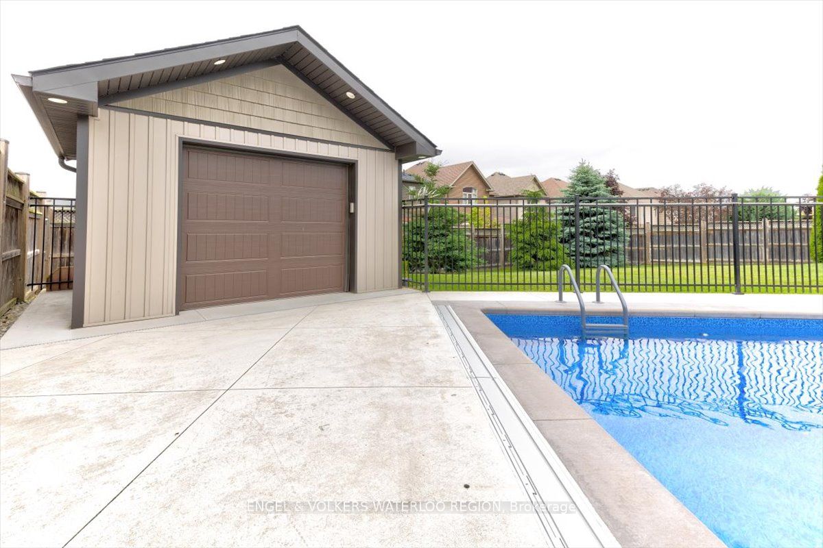 Additional image 5 of 261 Watervale Crescent, Kitchener, ON, N2A 0G7