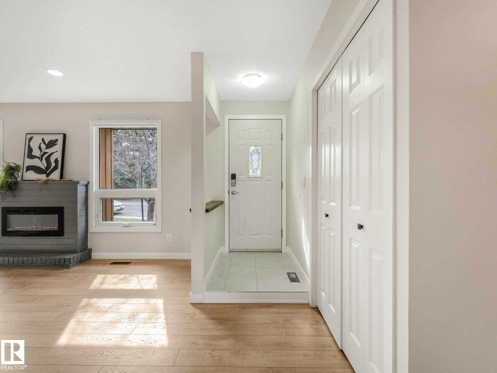 Additional image 4 of 37 Woodstock Drive, Sherwood Park, AB, T8A4C4