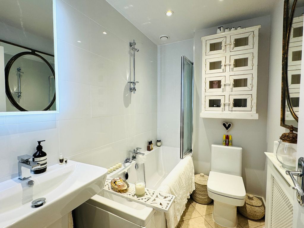 Additional image 11 of 2 bed flat to rentJohnstown, Carmarthen SA31