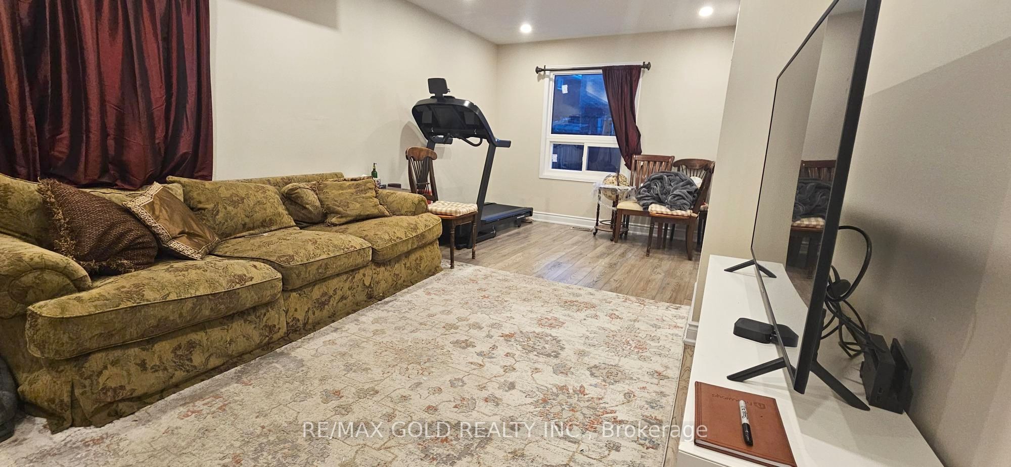 Upper-15 Valonia Drive, Brampton, ON, L6V 4J2 photo 4