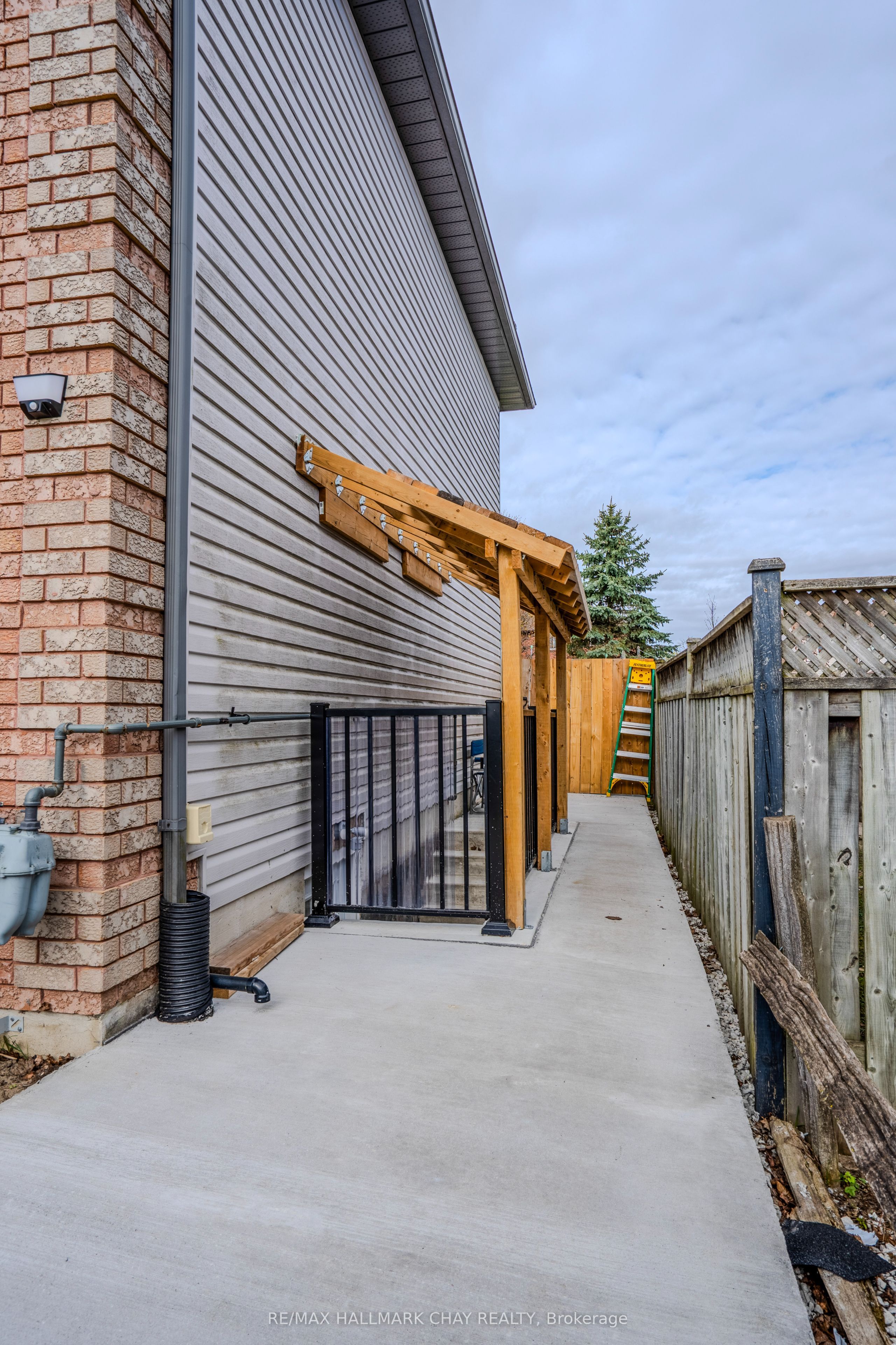 Additional image 2 of Lower-19 Julie Street, Essa, ON, L0M 1B3