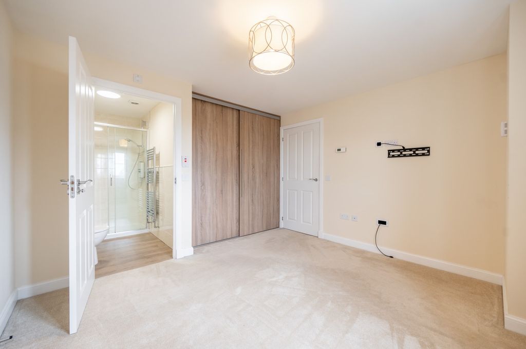 Additional image 7 of 3 bed semi-detached house to rentCorsehill Crescent, Hamilton, South Lanarkshire ML3