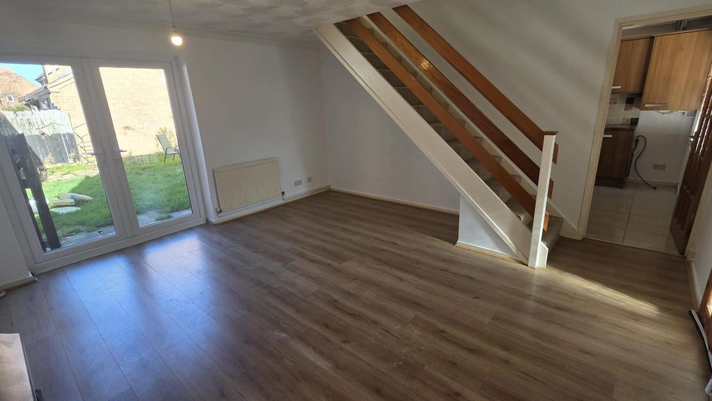 Additional image 4 of 3 bed semi-detached house for saleWycliffe Grove, Peterborough PE4