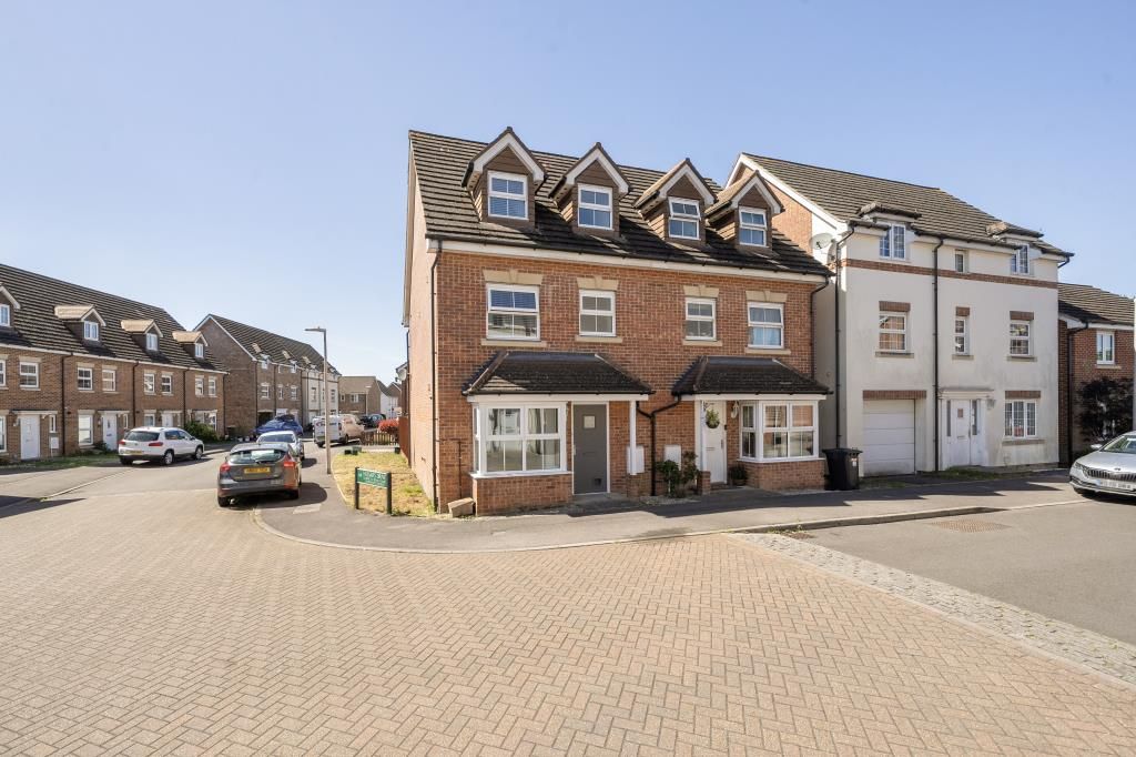 4 bed semi-detached house to rentKennet Heath, Thatcham RG19
