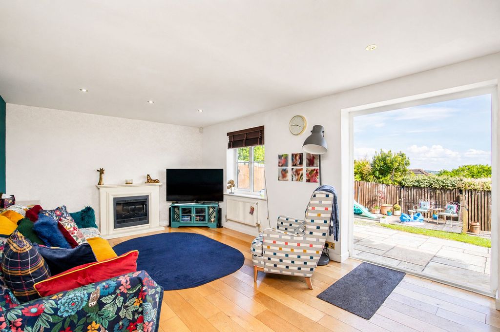 Additional image 13 of 3 bed detached house for saleAfal Sur, Barry CF63