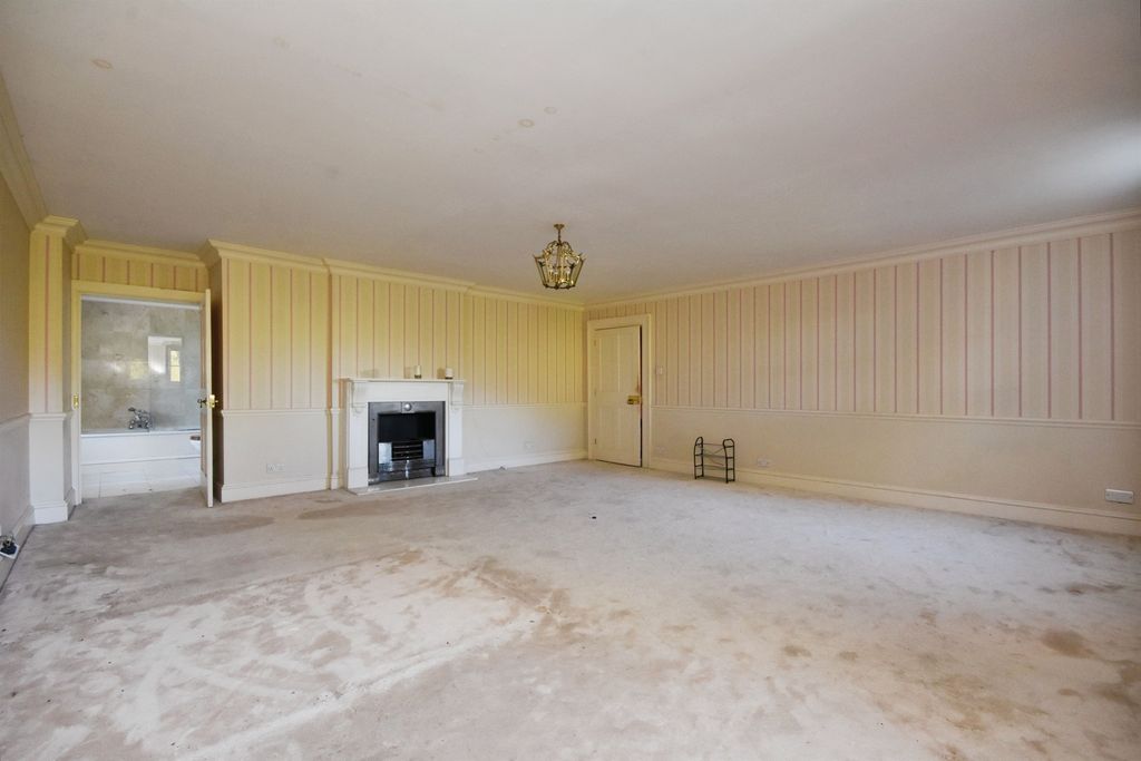 Additional image 6 of 8 bed detached house for saleChurch Road, Hatfield Peverel, Chelmsford CM3
