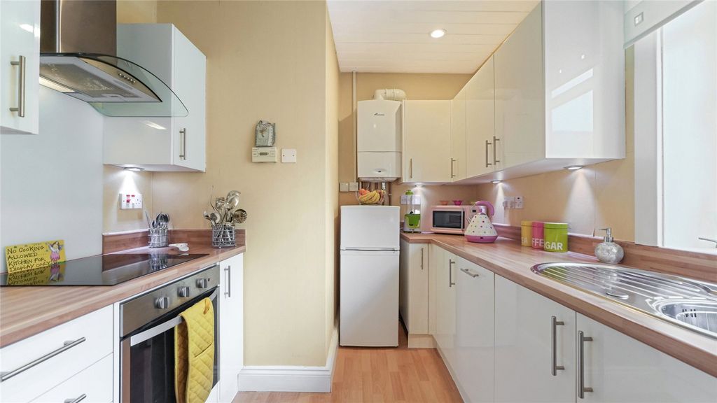 Additional image 6 of 2 bed flat for saleCameronian Street, Stirling, Stirlingshire FK8