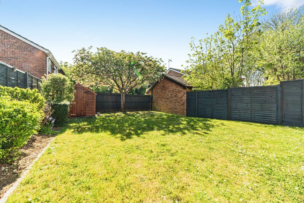 Additional image 18 of 3 bed link detached house for saleConstable Close, Basingstoke RG21