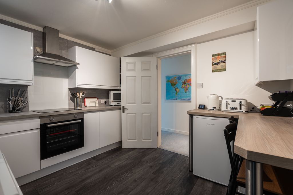 Additional image 9 of 2 bed flat for saleHigh Street, Dunblane FK15