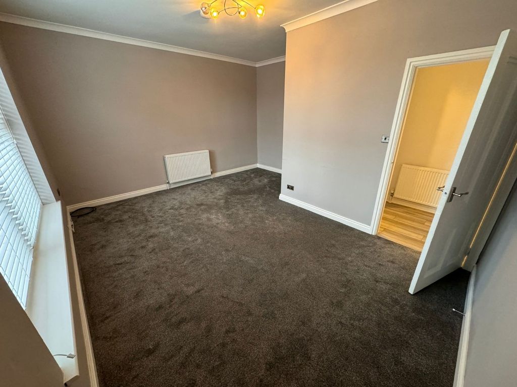 Additional image 5 of 1 bed flat to rentEast View Terrace, Otley, West Yorkshire LS21