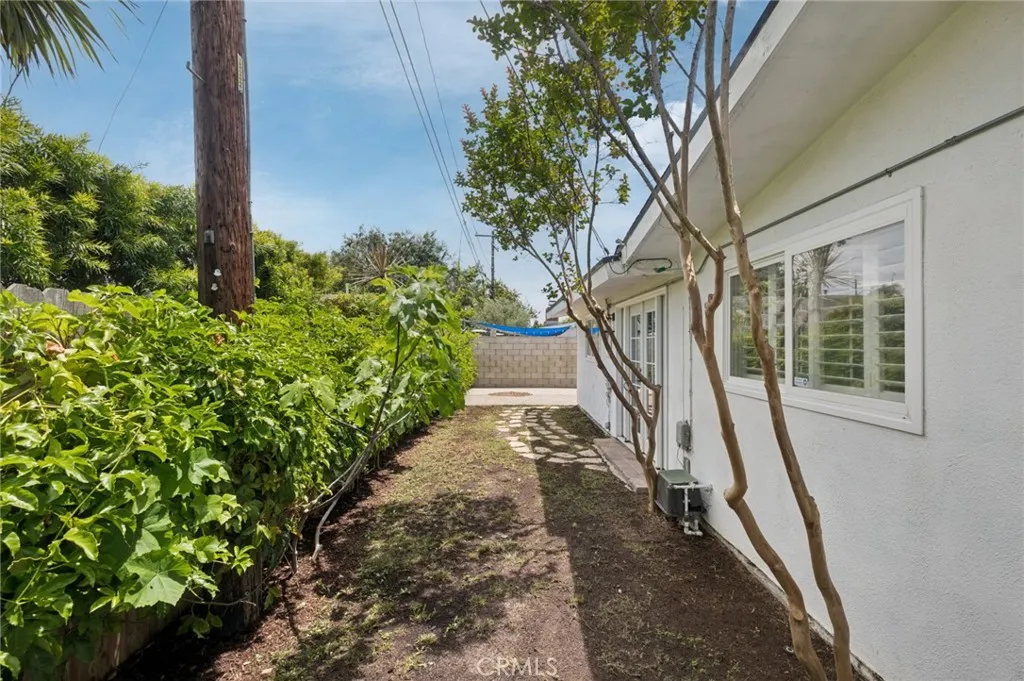 Additional image 76 of 300 Esther Street, Costa Mesa, CA 92627