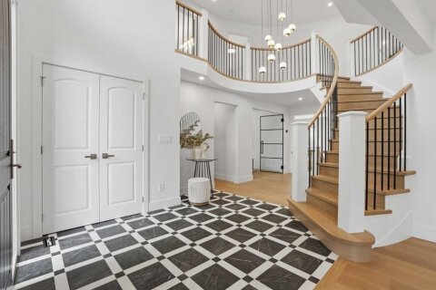 Additional image 8 of 119 Canterville Road SW, Calgary, AB, T2W 4R2