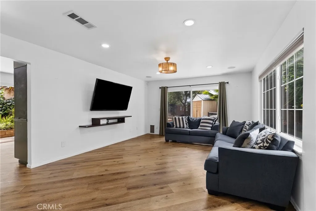 Additional image 9 of 18846 Vicci Street, Canyon Country, CA 91351
