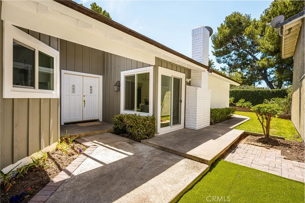 Additional image 3 of 12 Blackswan, Irvine, CA 92604