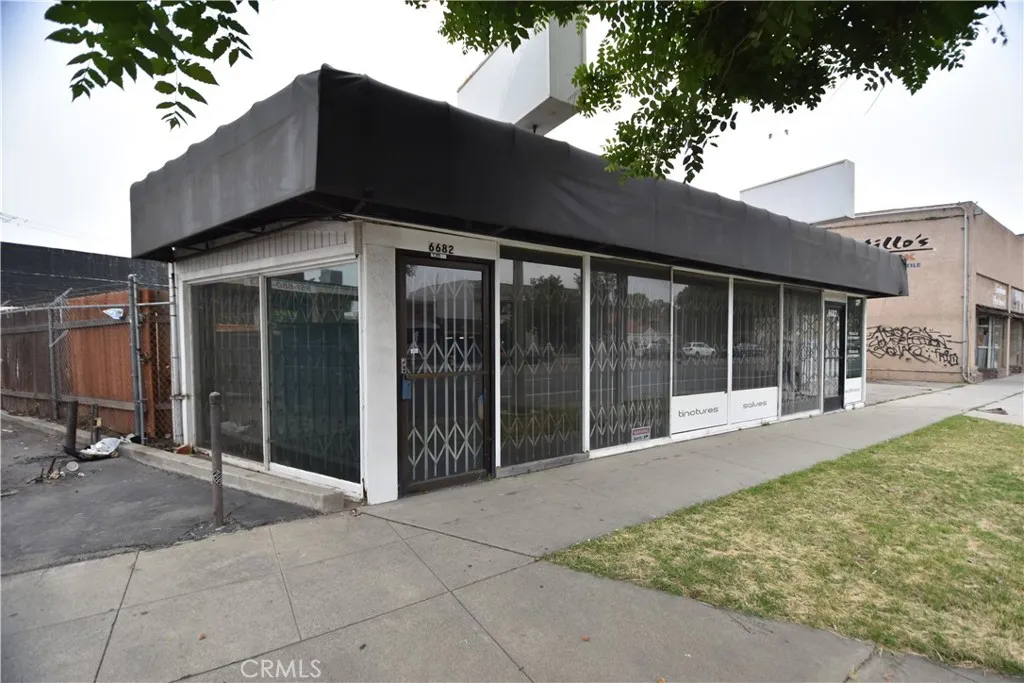 Additional image 25 of 6682 Magnolia Avenue, Riverside, CA 92506