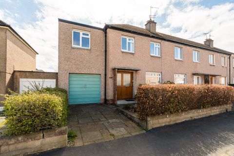42 Tylers Acre Avenue, Edinburgh EH12