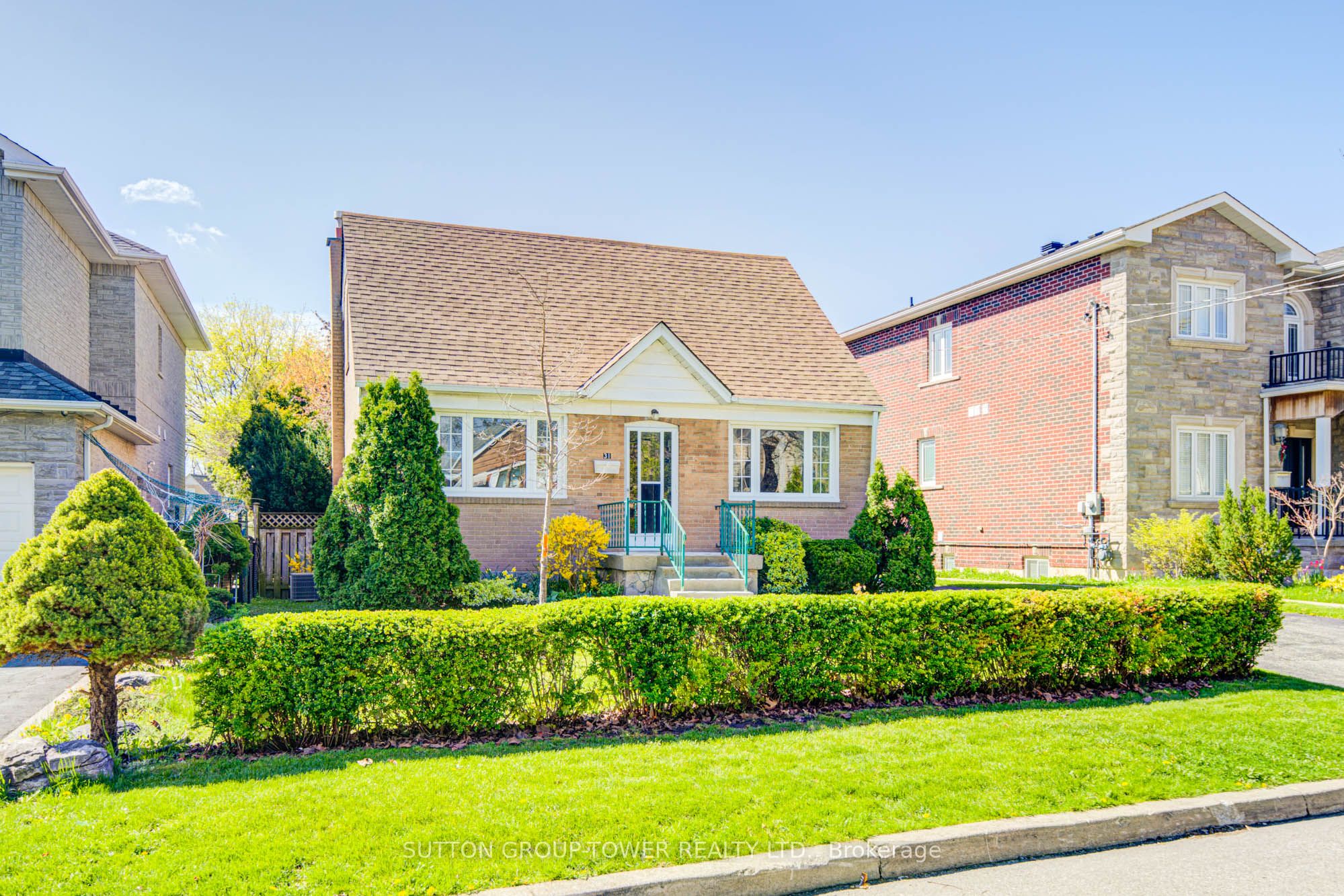 Additional image 4 of 31 Melody Road S, Toronto, ON, M9M 1C9