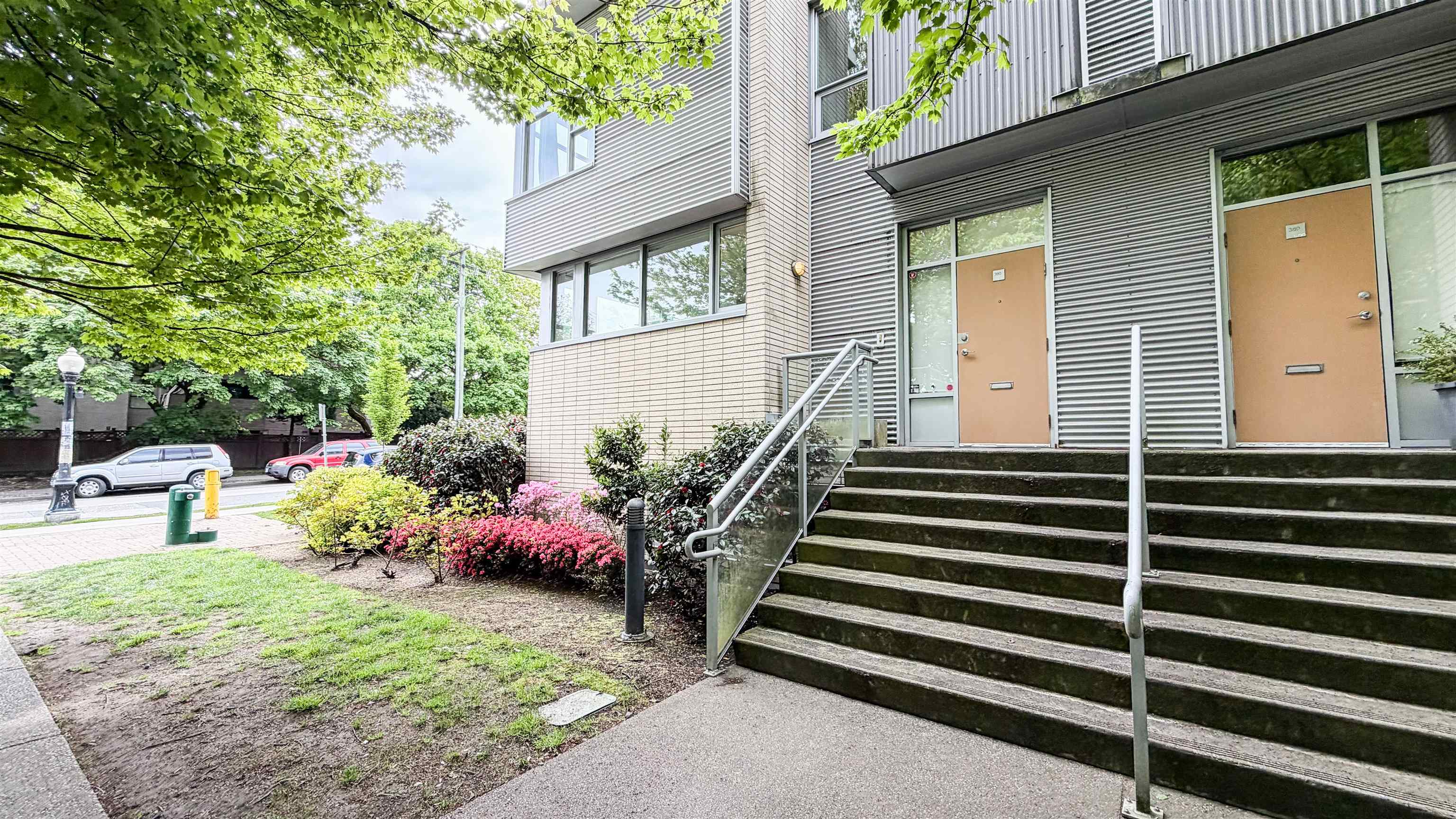 390 11th Avenue E, Vancouver, BC, V5T 4V9