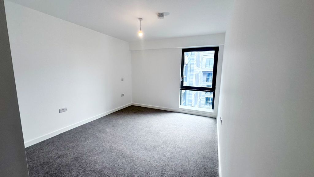 Additional image 7 of 2 bed flat to rent608 Armstrong House, Fletton Quays, Peterborough PE2