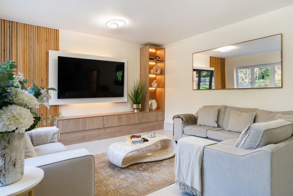 Additional image 25 of 5 bed detached house to rentCoppice Vale, Felbridge, East Grinstead RH19