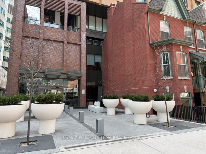 Additional image 2 of 503-8 Widmer Street, Toronto, ON, M5V 0W6