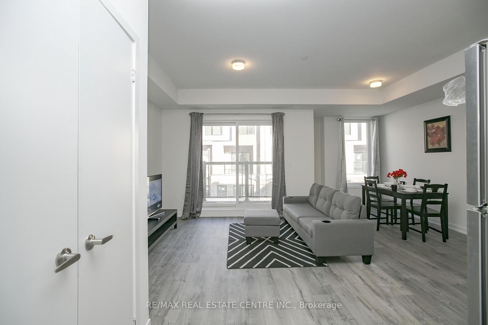 Additional image 3 of 4-3556 Colonial Drive, Mississauga, ON, L5L 5T3