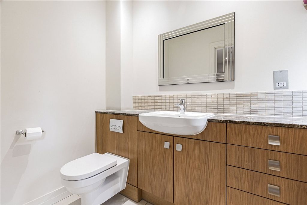 Additional image 21 of 6 bed detached house to rentWoodstock Road, Oxford, Oxfordshire OX2