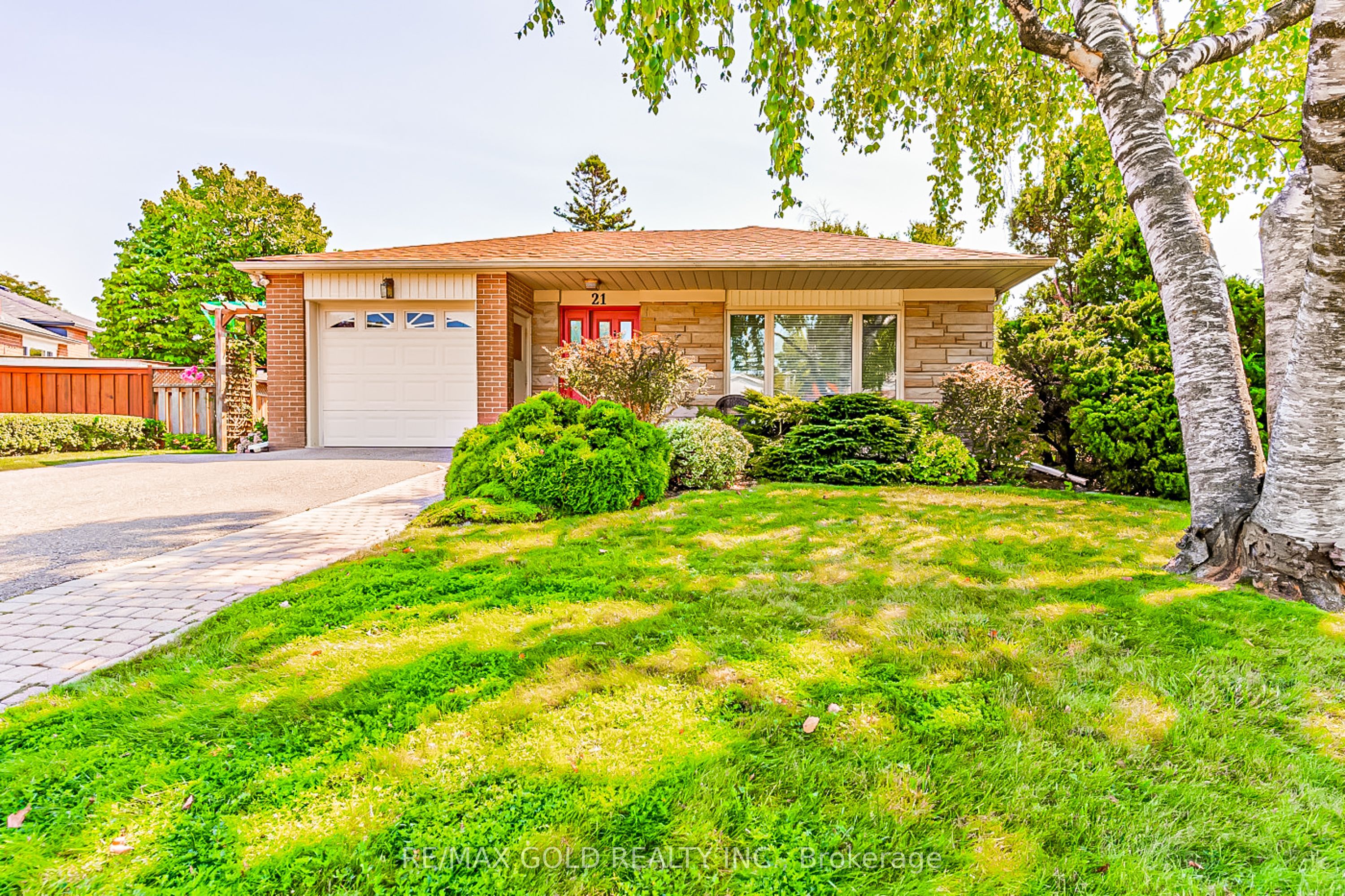 21 Aberdeen Crescent, Brampton, ON, L6T 2P8 photo 3