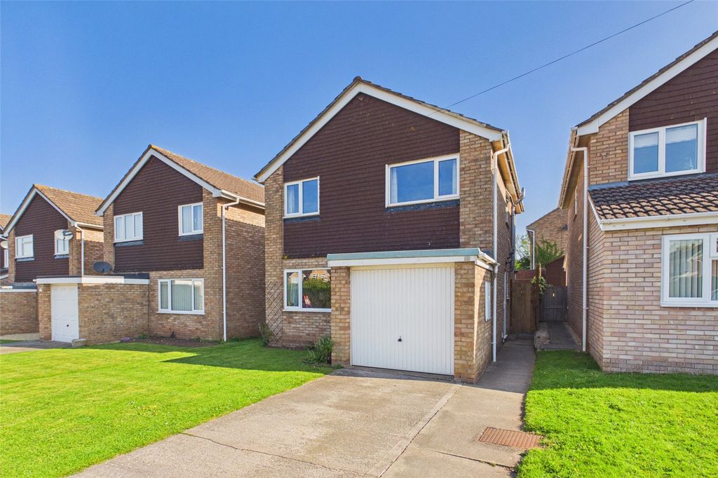 4 bed detached house to rentRoman Way, Ross-On-Wye, Herefordshire HR9
