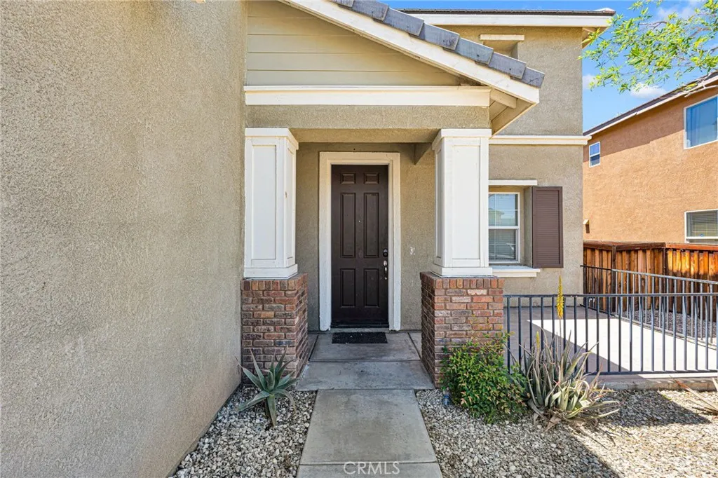 13802 Camino Cinco St, Victorville, CA 92392 photo 4