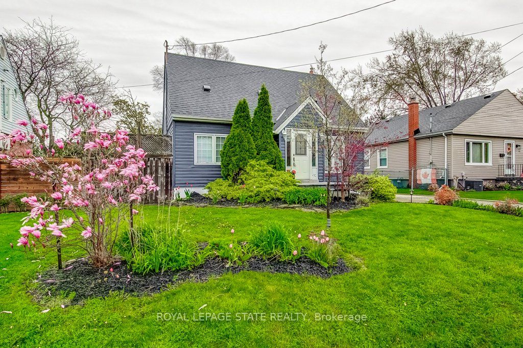 114 Second Street N, Hamilton, ON, L8G 1Z4
